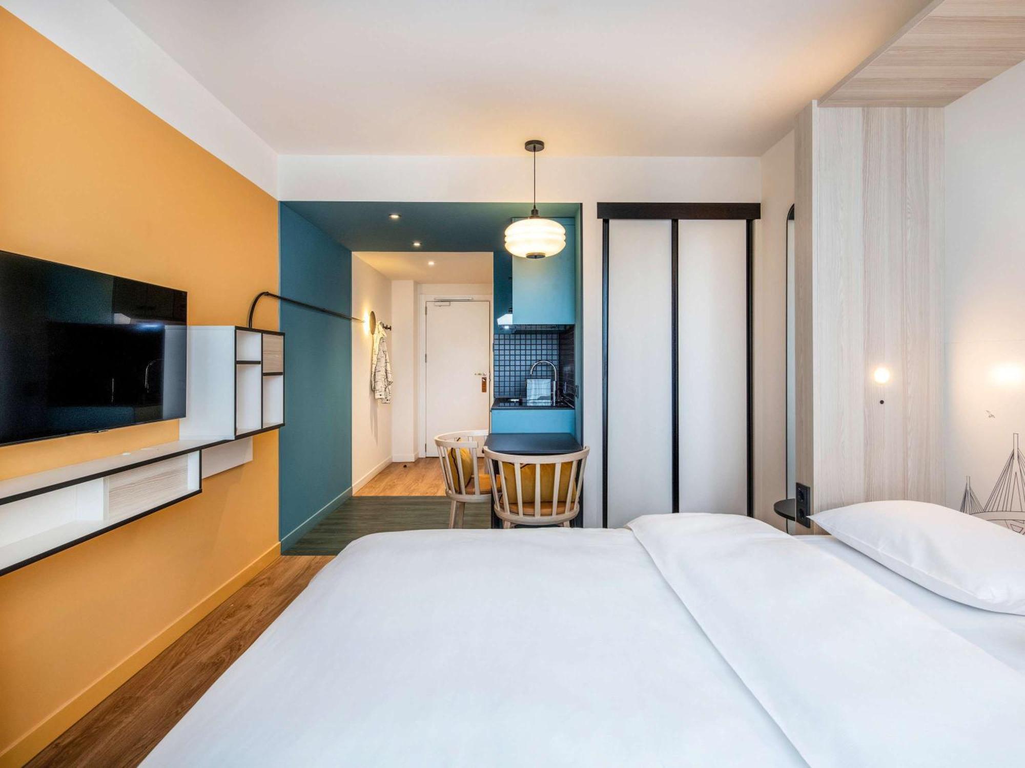 Aparthotel Adagio Access Porte De Camargue Saint-Martin-de-Crau Exterior foto